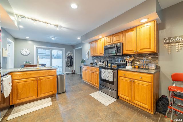 1006 Abbey Ridge, Quincy, IL 62305