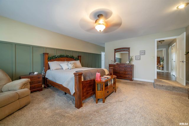 1006 Abbey Ridge, Quincy, IL 62305