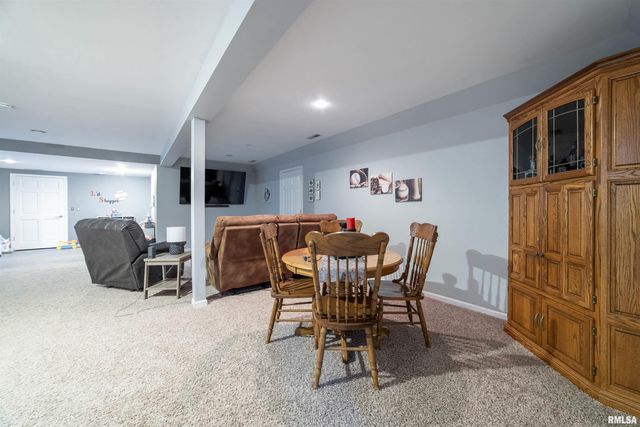 1006 Abbey Ridge, Quincy, IL 62305