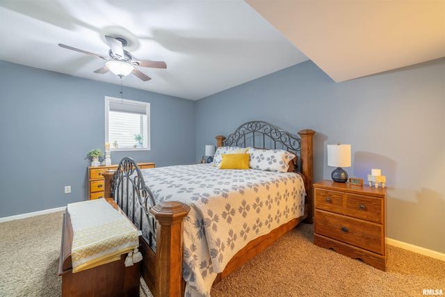 1006 Abbey Ridge, Quincy, IL 62305