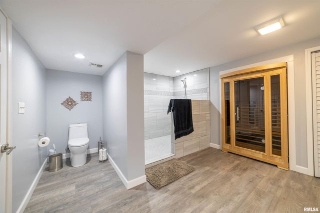 1006 Abbey Ridge, Quincy, IL 62305