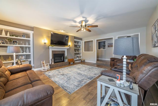 1006 Abbey Ridge, Quincy, IL 62305