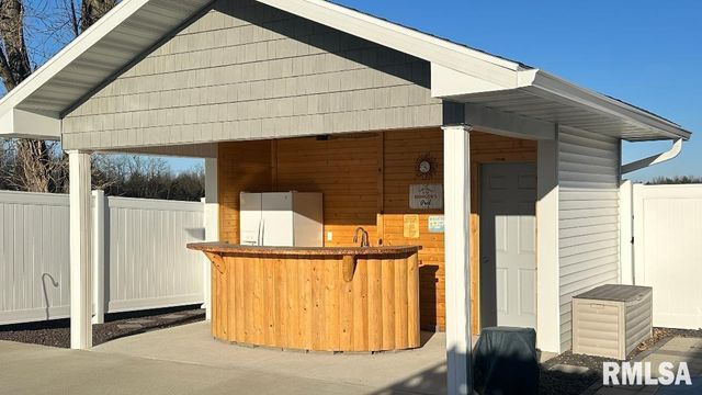 1006 Abbey Ridge, Quincy, IL 62305