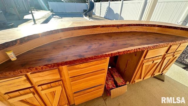 1006 Abbey Ridge, Quincy, IL 62305