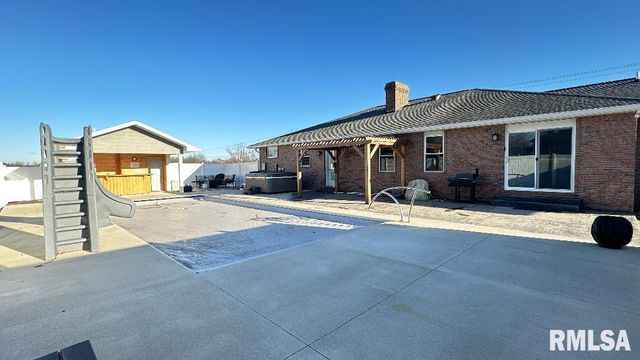 1006 Abbey Ridge, Quincy, IL 62305