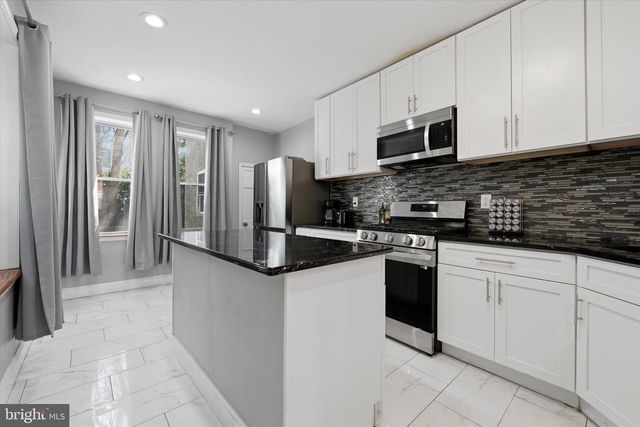 2057 N FRANKLIN ST, Philadelphia, PA 19122