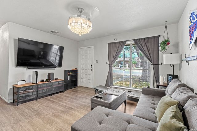 330 Consuelo, San Antonio, TX 78228