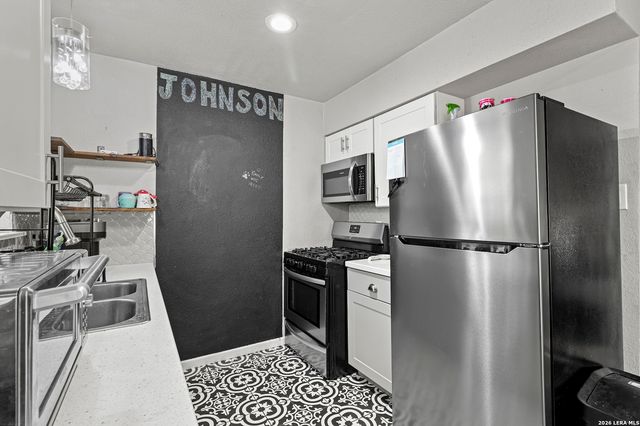 330 Consuelo, San Antonio, TX 78228