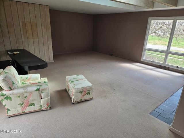 2210 River Road, Maumee, OH 43537