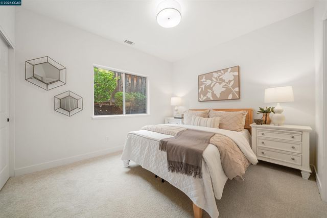 636 Dunhill Dr, Danville, CA 94506