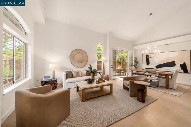 636 Dunhill Dr, Danville, CA 94506