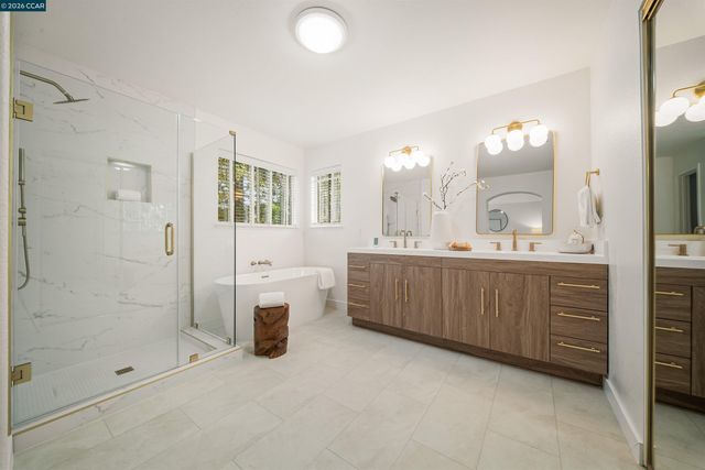 636 Dunhill Dr, Danville, CA 94506
