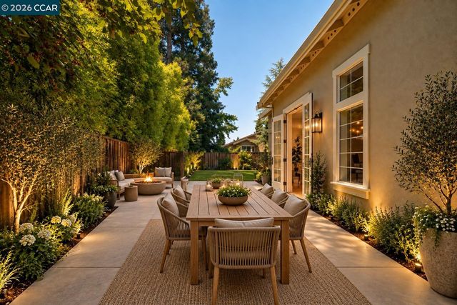 636 Dunhill Dr, Danville, CA 94506