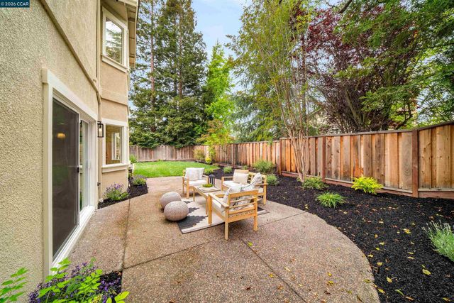 636 Dunhill Dr, Danville, CA 94506