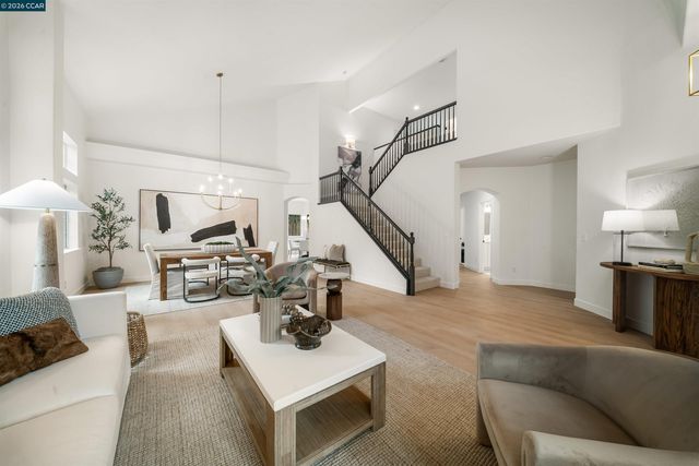 636 Dunhill Dr, Danville, CA 94506
