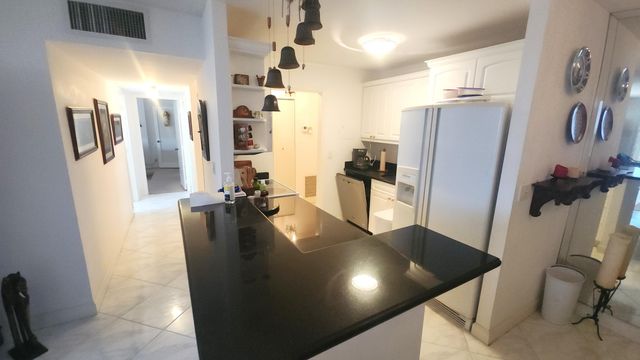 2121 N Ocean Boulevard, Boca Raton, FL 33431