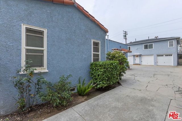 811 E Nutwood Street, Inglewood, CA 90301