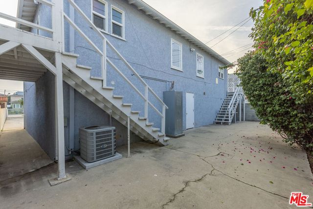 811 E Nutwood Street, Inglewood, CA 90301