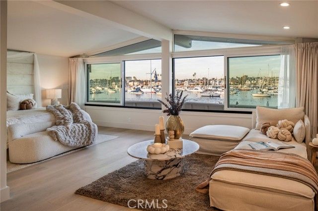 1344 W Bay Avenue, Newport Beach, CA 92661