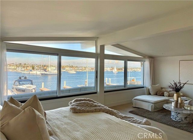 1344 W Bay Avenue, Newport Beach, CA 92661