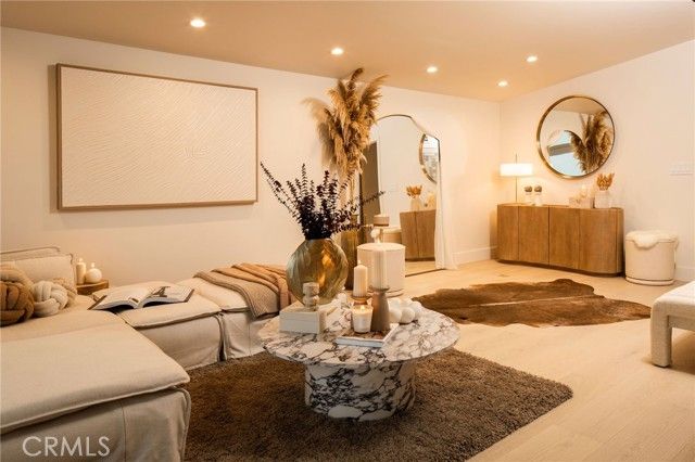 1344 W Bay Avenue, Newport Beach, CA 92661