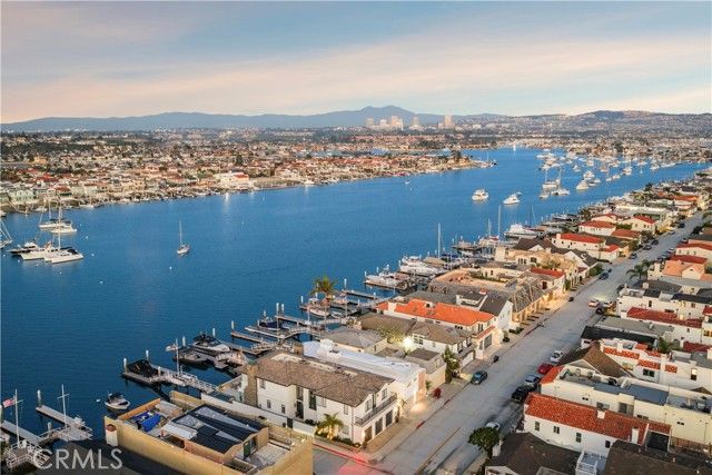 1344 W Bay Avenue, Newport Beach, CA 92661