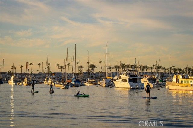 1344 W Bay Avenue, Newport Beach, CA 92661