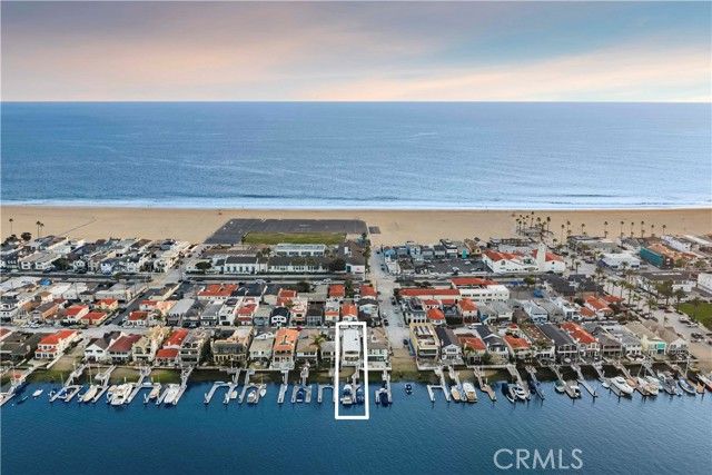 1344 W Bay Avenue, Newport Beach, CA 92661