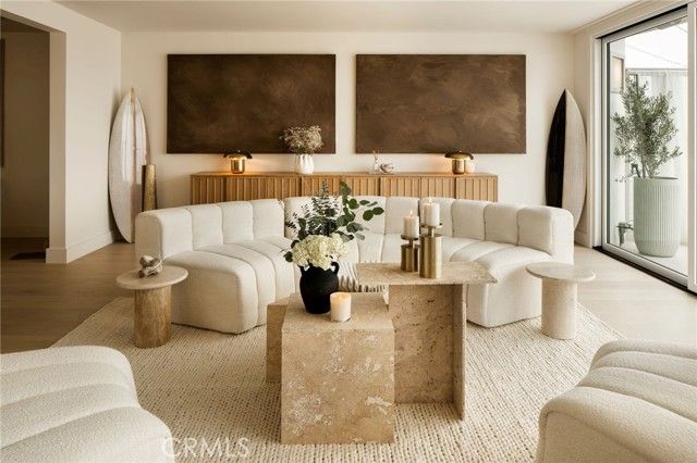 1344 W Bay Avenue, Newport Beach, CA 92661