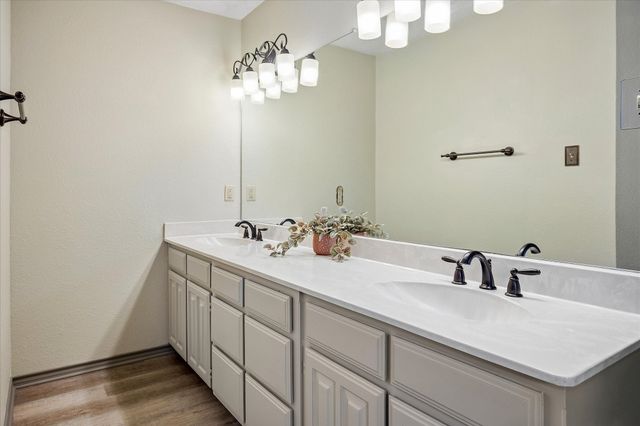 1929 Lavaca Trail, Carrollton, TX 75010