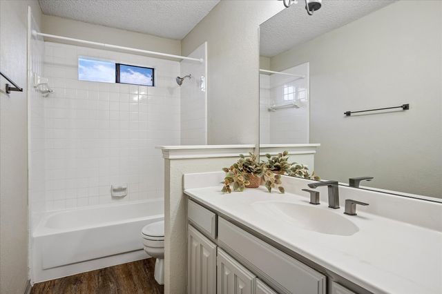 1929 Lavaca Trail, Carrollton, TX 75010