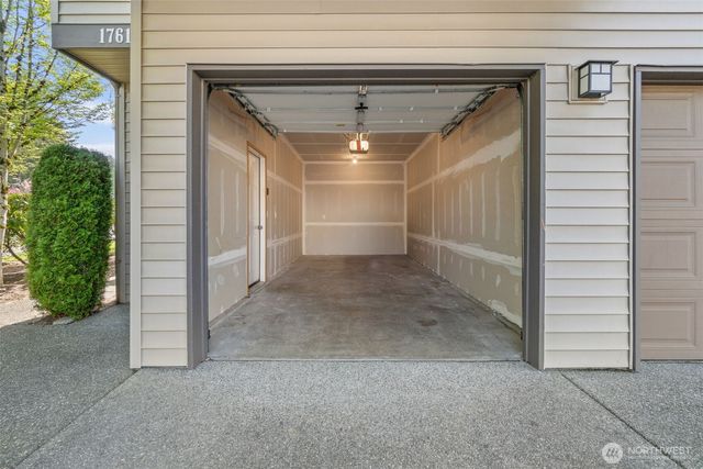 17610 134th Lane SE, Renton, WA 98058