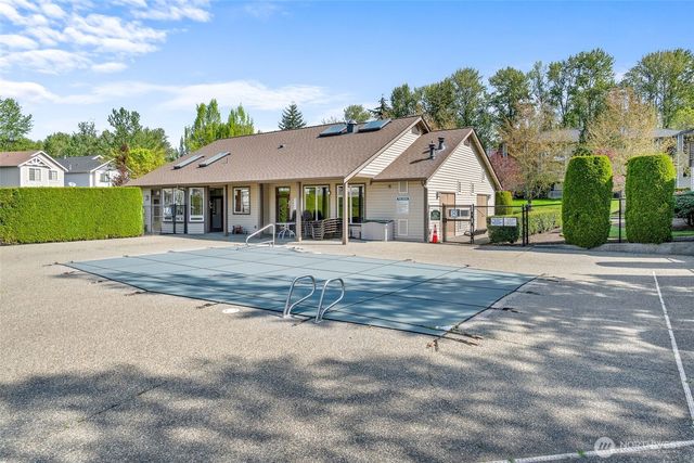 17610 134th Lane SE, Renton, WA 98058