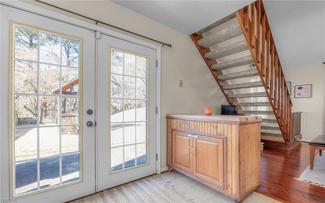 1113 Lord Dunmore DR, Virginia Beach, VA 23464