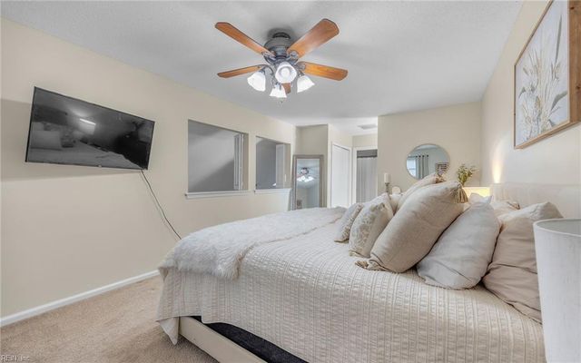 1113 Lord Dunmore DR, Virginia Beach, VA 23464