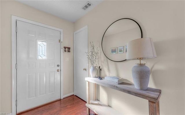 1113 Lord Dunmore DR, Virginia Beach, VA 23464