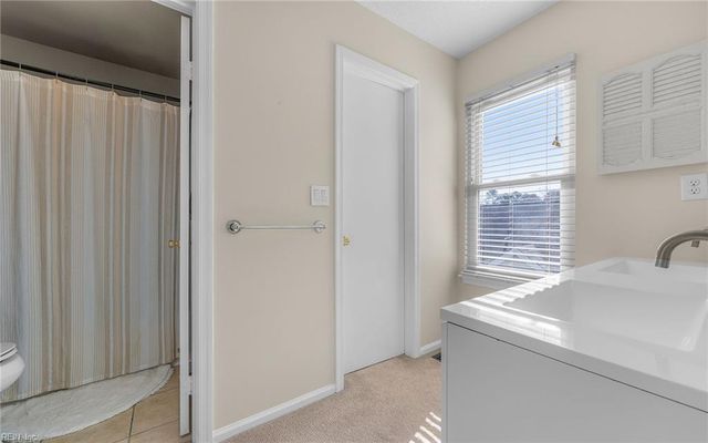 1113 Lord Dunmore DR, Virginia Beach, VA 23464