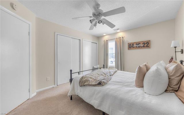 1113 Lord Dunmore DR, Virginia Beach, VA 23464