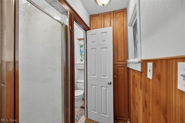 1066 Nela View Road, Cleveland Heights, OH 44112