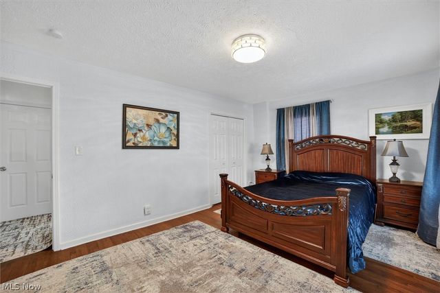 1066 Nela View Road, Cleveland Heights, OH 44112