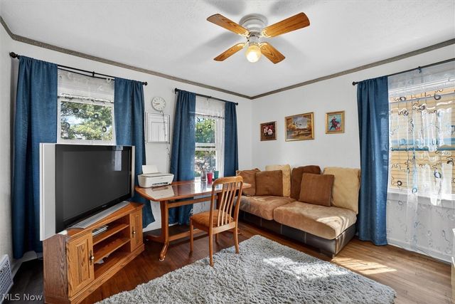 1066 Nela View Road, Cleveland Heights, OH 44112