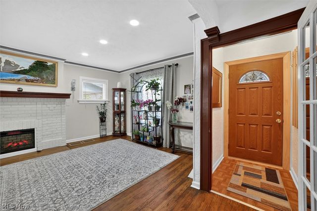 1066 Nela View Road, Cleveland Heights, OH 44112