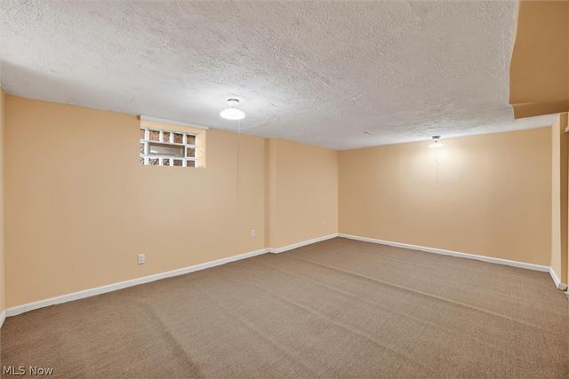 1066 Nela View Road, Cleveland Heights, OH 44112