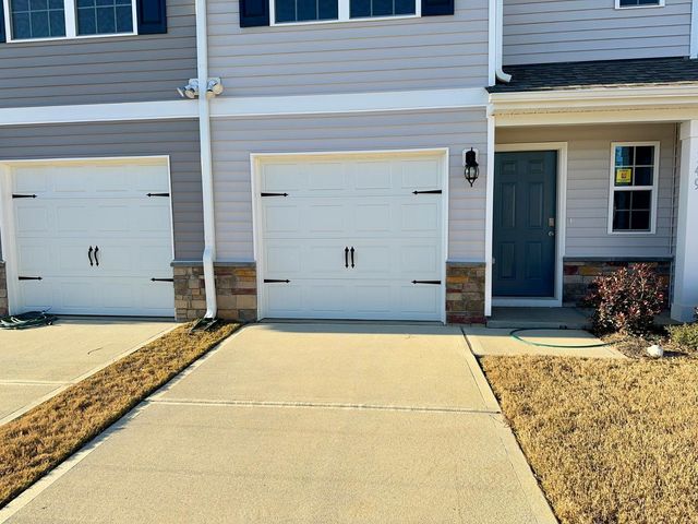 149 Tributary Way, Fuquay Varina, NC 27526