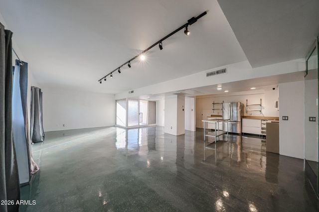 353 E THOMAS Road C501, Phoenix, AZ 85012