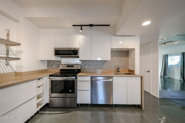 353 E THOMAS Road C501, Phoenix, AZ 85012