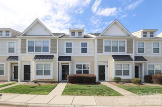 13627 Calloway Glen Drive, Charlotte, NC 28273