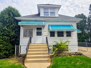 3315 N Osceola Avenue, Chicago, IL 60634