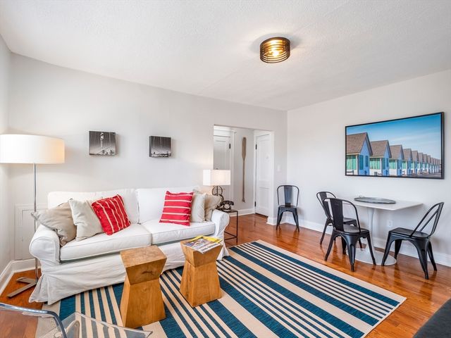 8 Walnut St 28, Everett, MA 02149