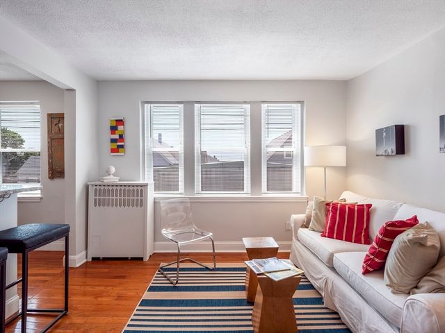 8 Walnut St 28, Everett, MA 02149